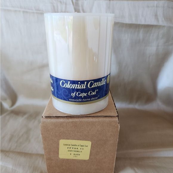 Vanilla Candle colonial candle of cape cod - Picture 6 of 7